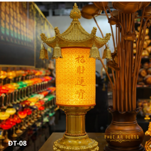 Đèn thờ trụ mái đình Phúc Lộc ĐT-08 ánh sáng vàng trang nghiêm