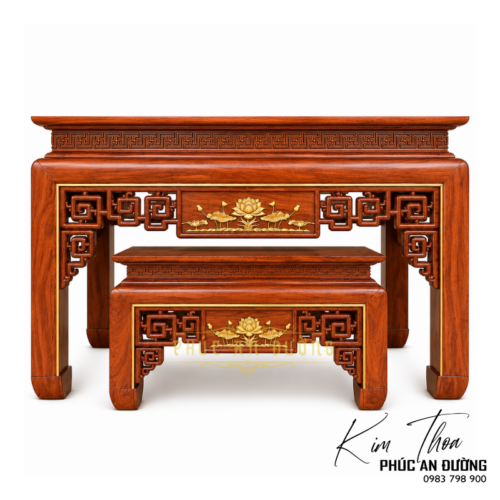 Bàn thờ đứng hiện đại triện hoa sen 1m75 BTD-41 nổi bật với hoa văn triện vuông, họa tiết sen trung tâm và bàn cơm đồng bộ, phù hợp nhà phố, biệt thự.
