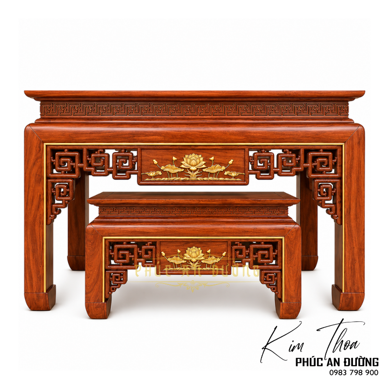 Bàn thờ đứng hiện đại triện hoa sen 1m75 BTD-41 nổi bật với hoa văn triện vuông, họa tiết sen trung tâm và bàn cơm đồng bộ, phù hợp nhà phố, biệt thự.