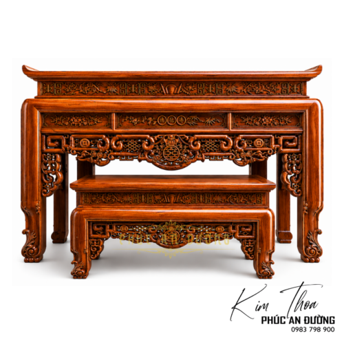 Bàn thờ đứng án gian Ngũ Phúc Kim Tiền gỗ Gụ BTD-48 sở hữu thiết kế truyền thống, chạm khắc tinh xảo với họa tiết Ngũ Phúc, Kim Tiền và triện cổ. Phù hợp phòng thờ gia tiên, biệt thự, nhà phố và từ đường.