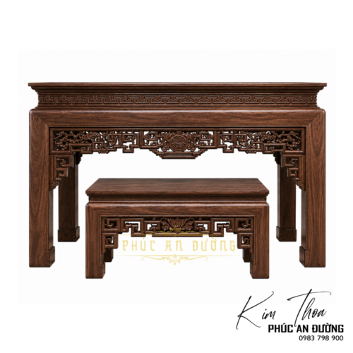 Bàn thờ đứng gỗ Hương Đá triện mai cài thọ BTD-39 với hoa văn triện cổ, hoa mai và chữ Thọ chạm khắc tinh xảo. Thiết kế đi kèm bàn cơm đồng bộ, phù hợp cho phòng thờ gia tiên, nhà phố, biệt thự và nhà thờ họ.