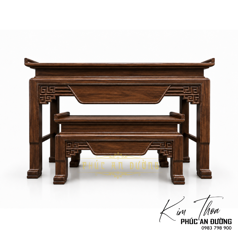 Bàn thờ đứng gỗ Gõ Đỏ BTD-58 kích thước 1m75 với thiết kế hiện đại, đường nét tinh giản, họa tiết triện và bàn cơm đồng bộ. Phù hợp cho phòng thờ gia tiên, nhà phố và biệt thự.