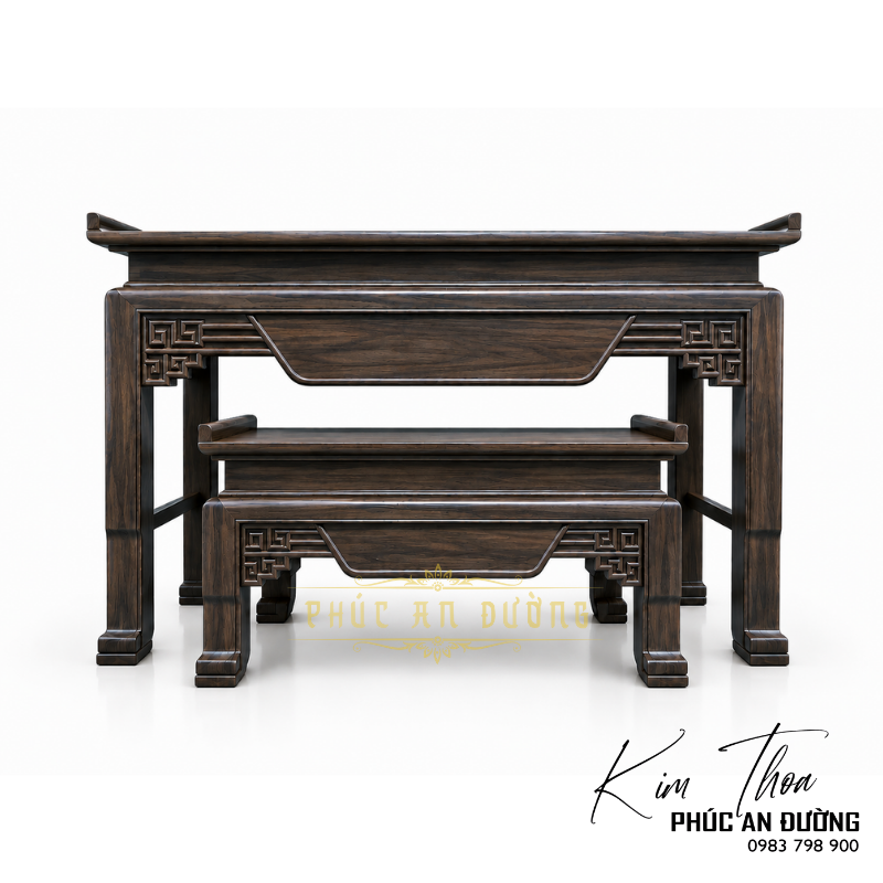 Bàn thờ đứng hiện đại gỗ Gụ BTD-07 kích thước 1m75 với thiết kế tối giản, họa tiết triện tinh tế và bàn cơm đồng bộ. Phù hợp cho phòng thờ gia tiên, nhà phố và biệt thự.