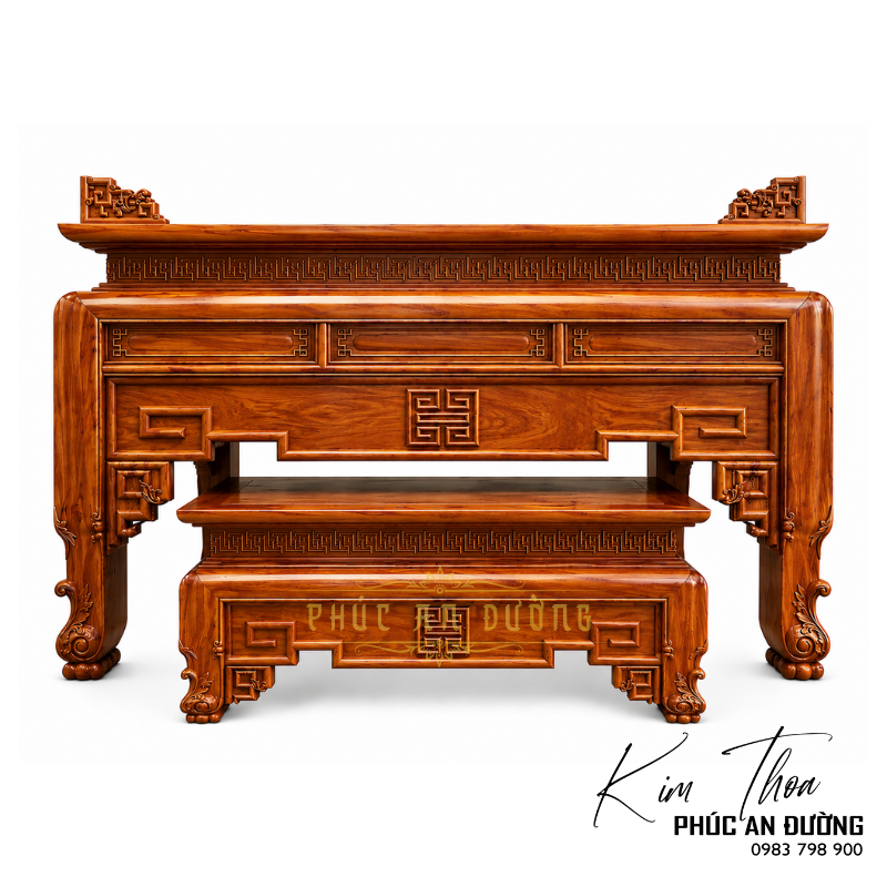 Bàn thờ đứng hiện đại triện Thọ BTD-49 nổi bật với đường nét tinh gọn, họa tiết triện và chữ Thọ đồng bộ, phù hợp phòng thờ gia tiên, nhà phố, biệt thự.